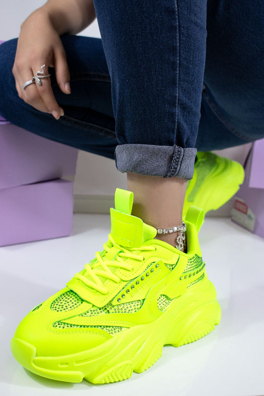 CHARLEE | NEON YELLOW